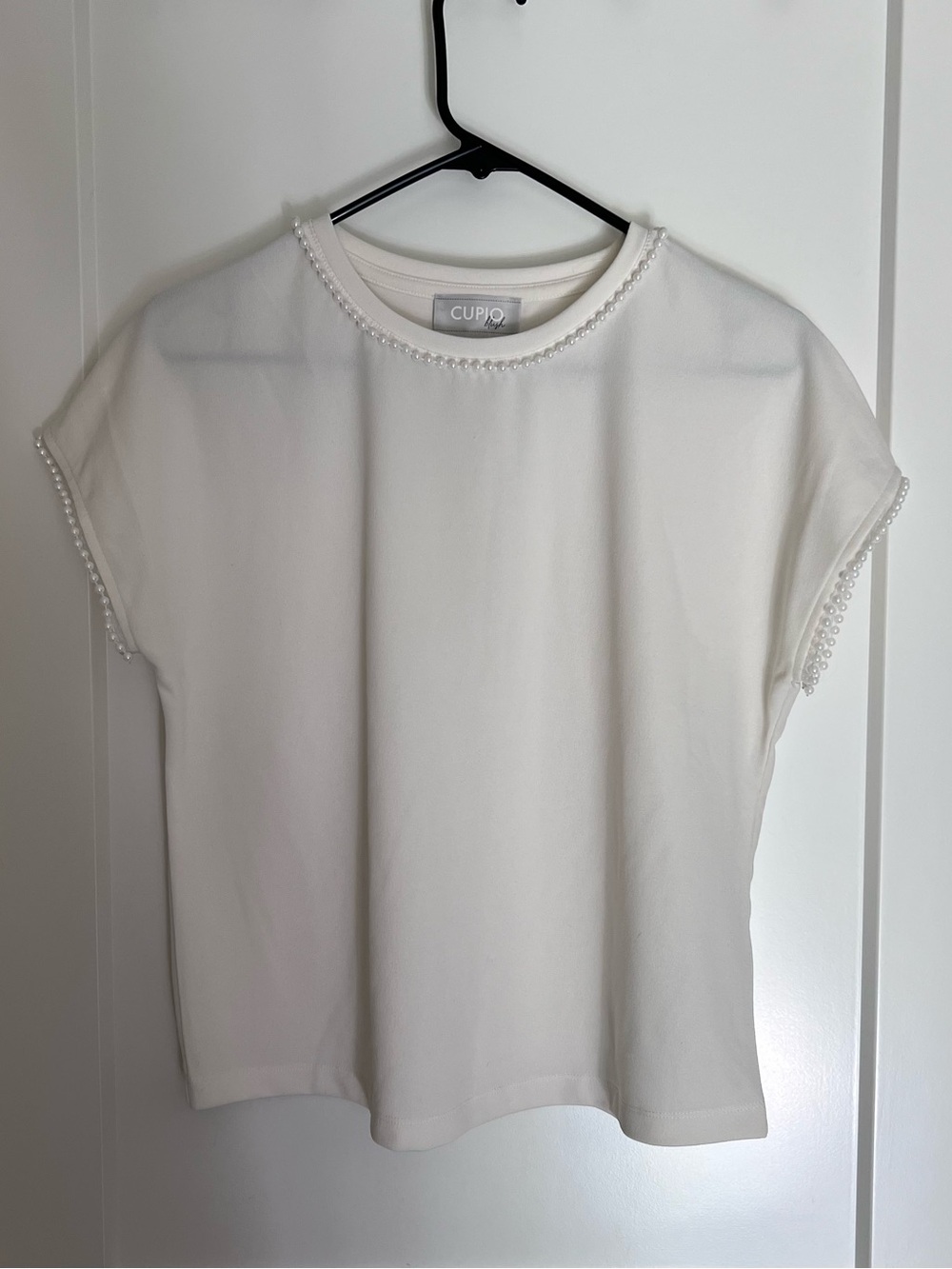 Cupio White Pearl-Trim Short Sleeve Tee